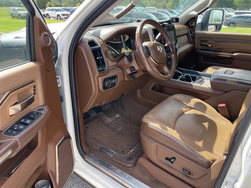Used 2023 RAM 3500 Limited AWD/4WD image 5