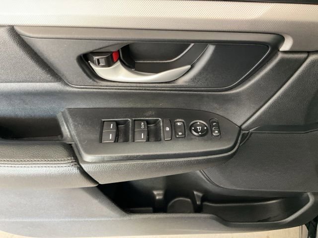 Used 2018 Honda CR-V LX image 5