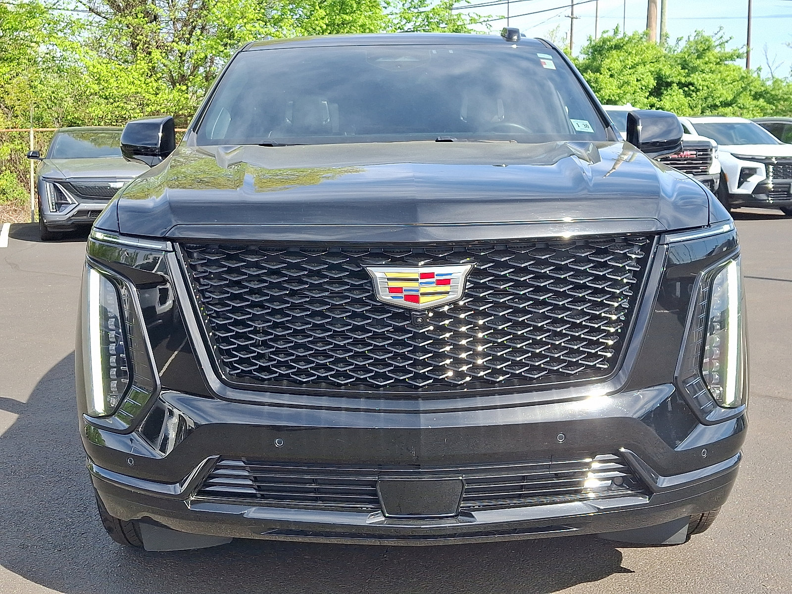 Used 2025 Cadillac Escalade ESV Sport w/ Touring Package AWD/4WD image 8