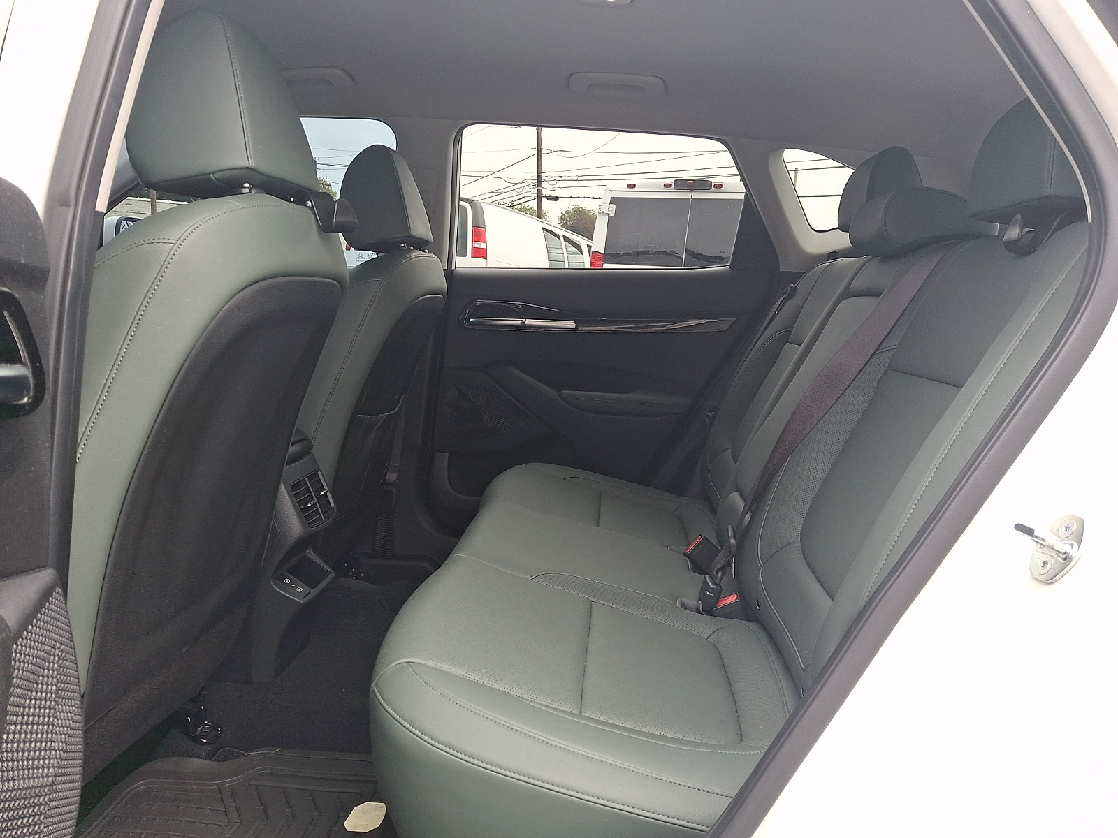 Certified 2024 Kia Seltos SX AWD/4WD image 10