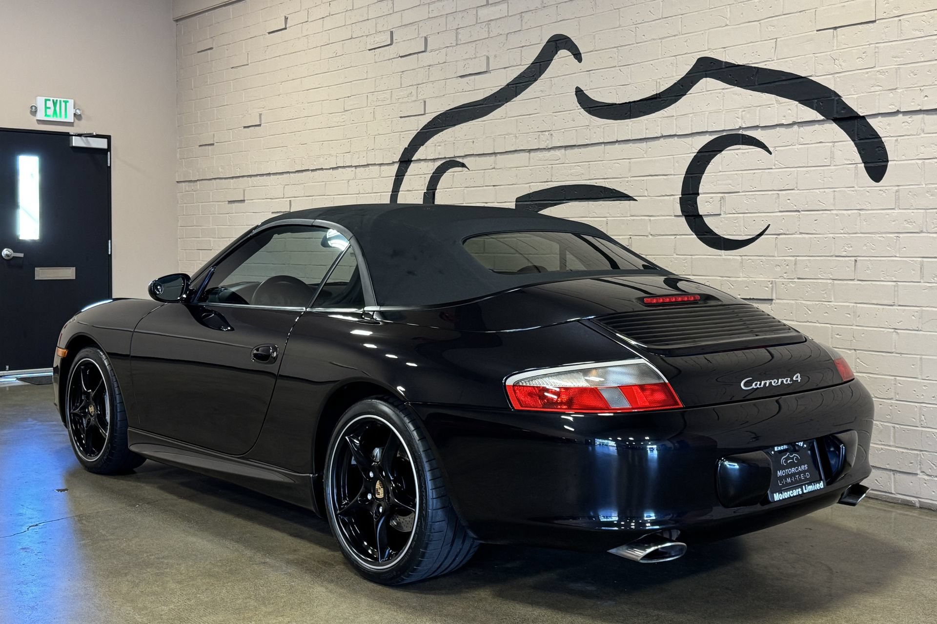 Used 2003 Porsche 911 Carrera 4 AWD/4WD image 10