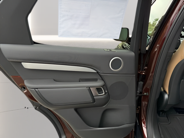 Certified 2026 Land Rover Discovery Limited Edition AWD/4WD image 88