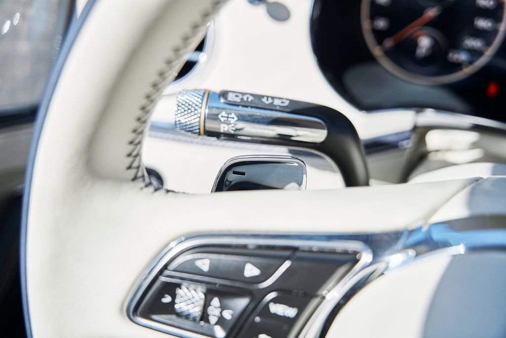 Used 2024 Bentley Flying Spur V8 AWD/4WD image 55
