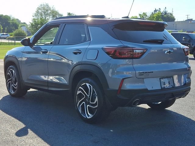 Used 2025 Chevrolet TrailBlazer RS w/ Convenience Package AWD/4WD image 7