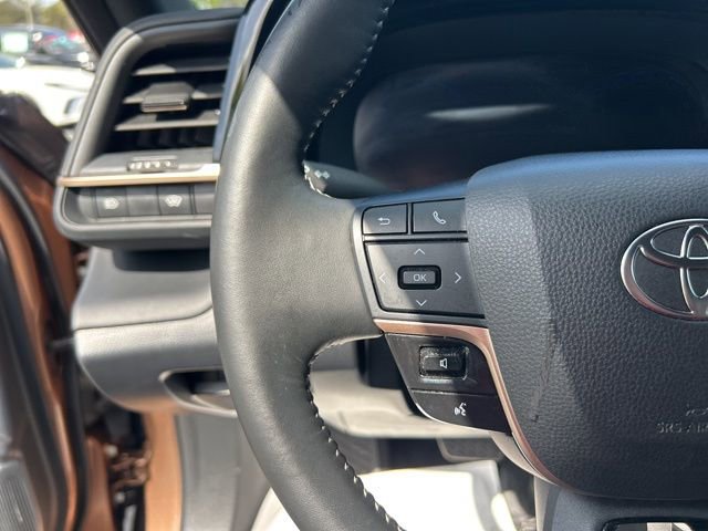 Used 2026 Toyota Crown XLE image 19