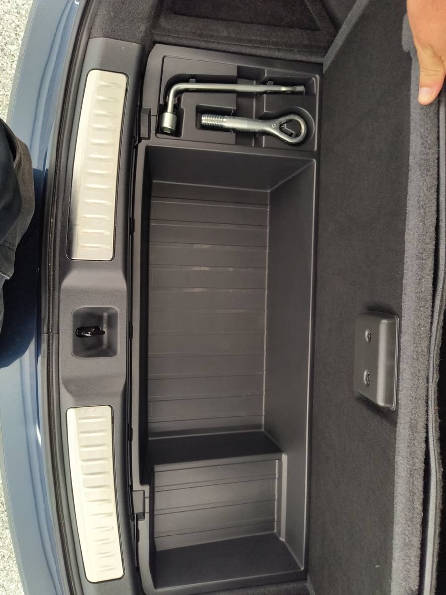 Used 2019 INFINITI QX50 Essential w/ Sensory Package FWD image 38