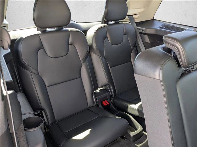 Used 2020 Volvo XC90 T5 Momentum w/ Protection Package Premier image 22