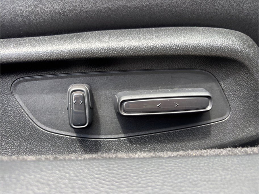 Used 2025 Honda Accord Sport image 40