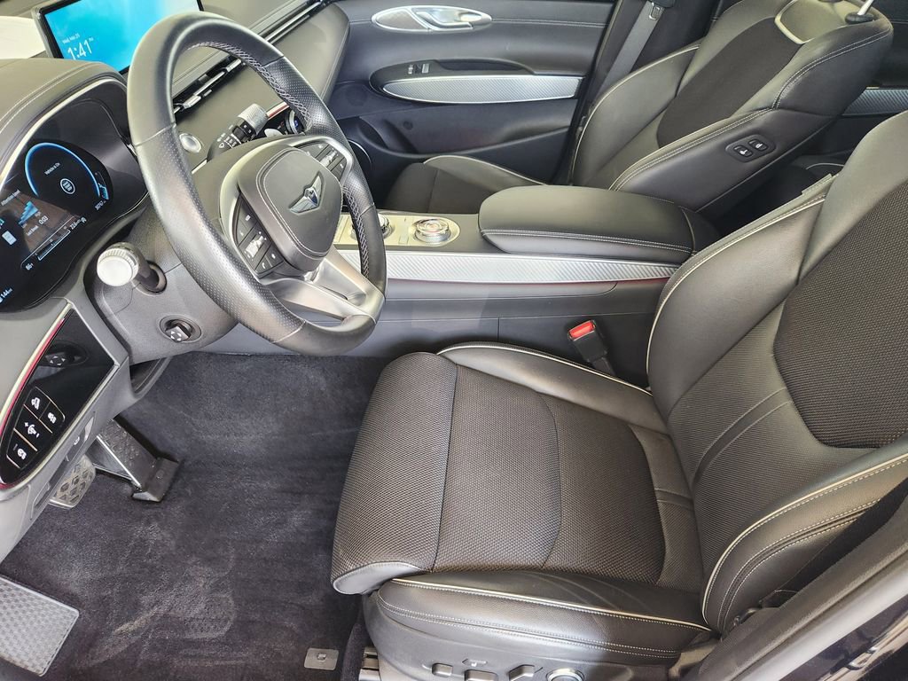 Used 2023 Genesis GV70 2.5T Sport Prestige w/ Sport Prestige Package image 12