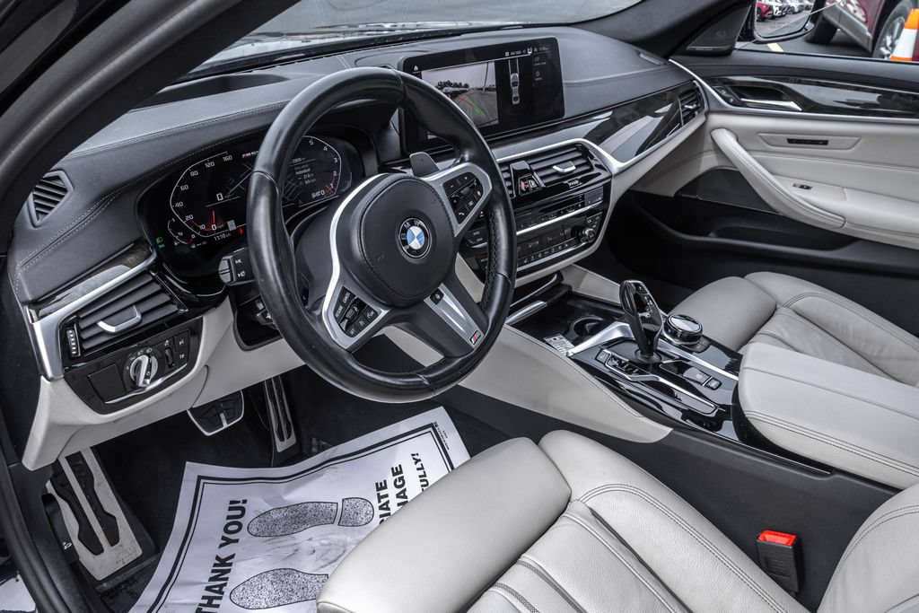 Used 2023 BMW M550i xDrive w/ Executive Package AWD/4WD image 15