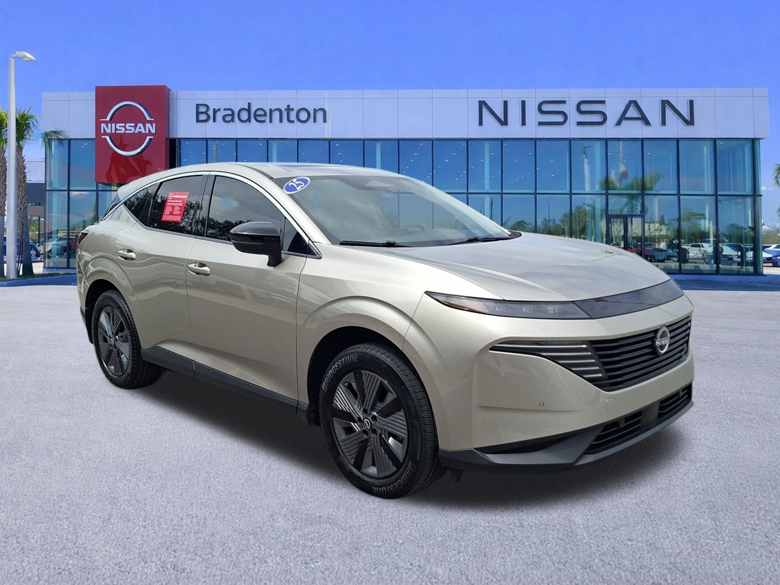 Used 2025 Nissan Murano SL AWD/4WD image 3