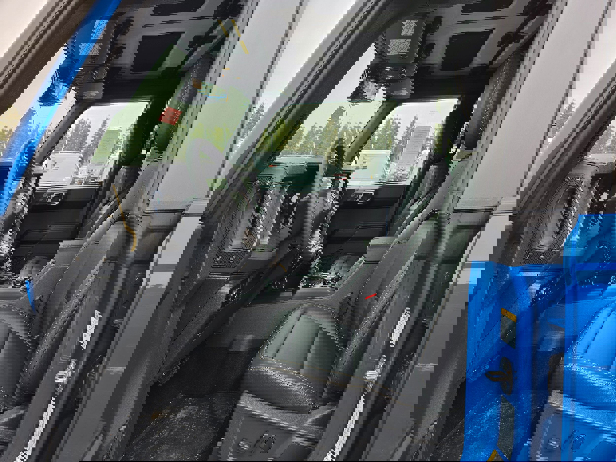 New 2025 Ford Bronco Badlands image 28