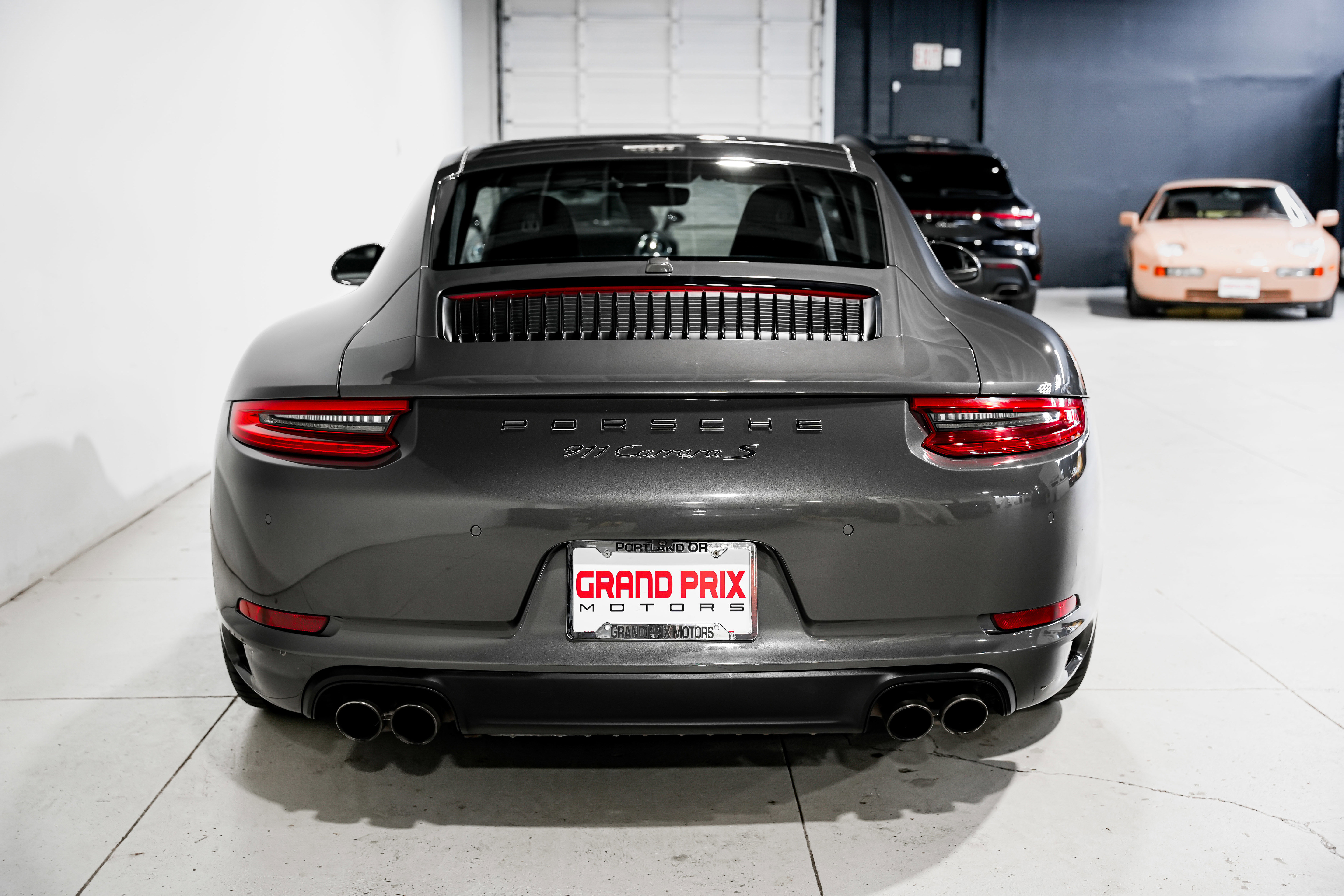 Used 2017 Porsche 911 Carrera S image 4