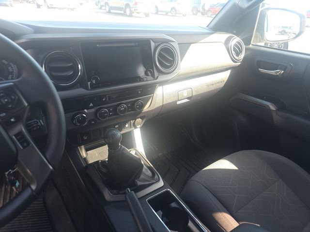 Used 2019 Toyota Tacoma TRD Sport w/ Technology Package image 10