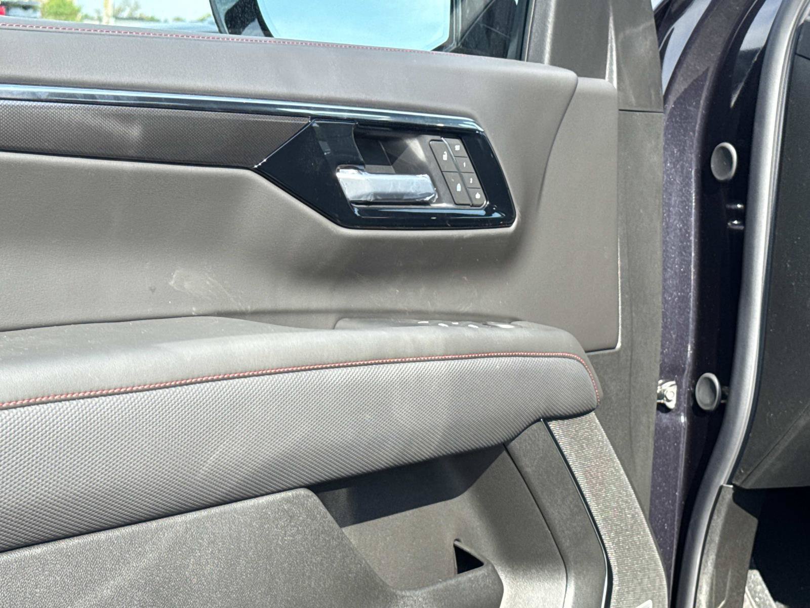 New 2027 Chevrolet Suburban RST w/ Comfort Package AWD/4WD image 16
