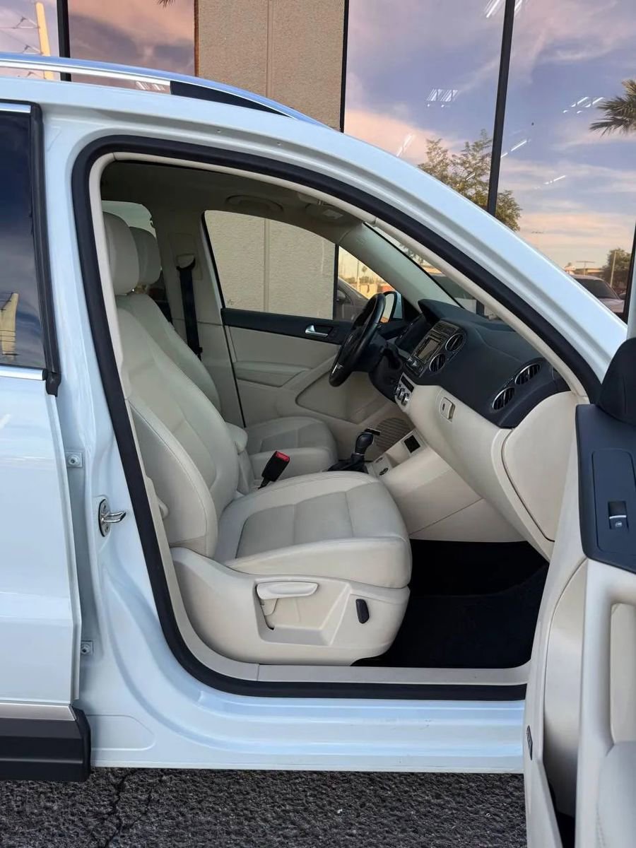 Used 2014 Volkswagen Tiguan SEL image 15