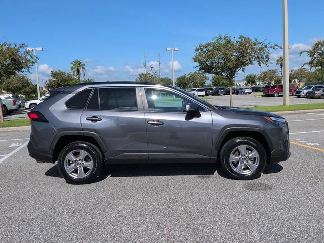 Certified 2022 Toyota RAV4 XLE FWD image 3