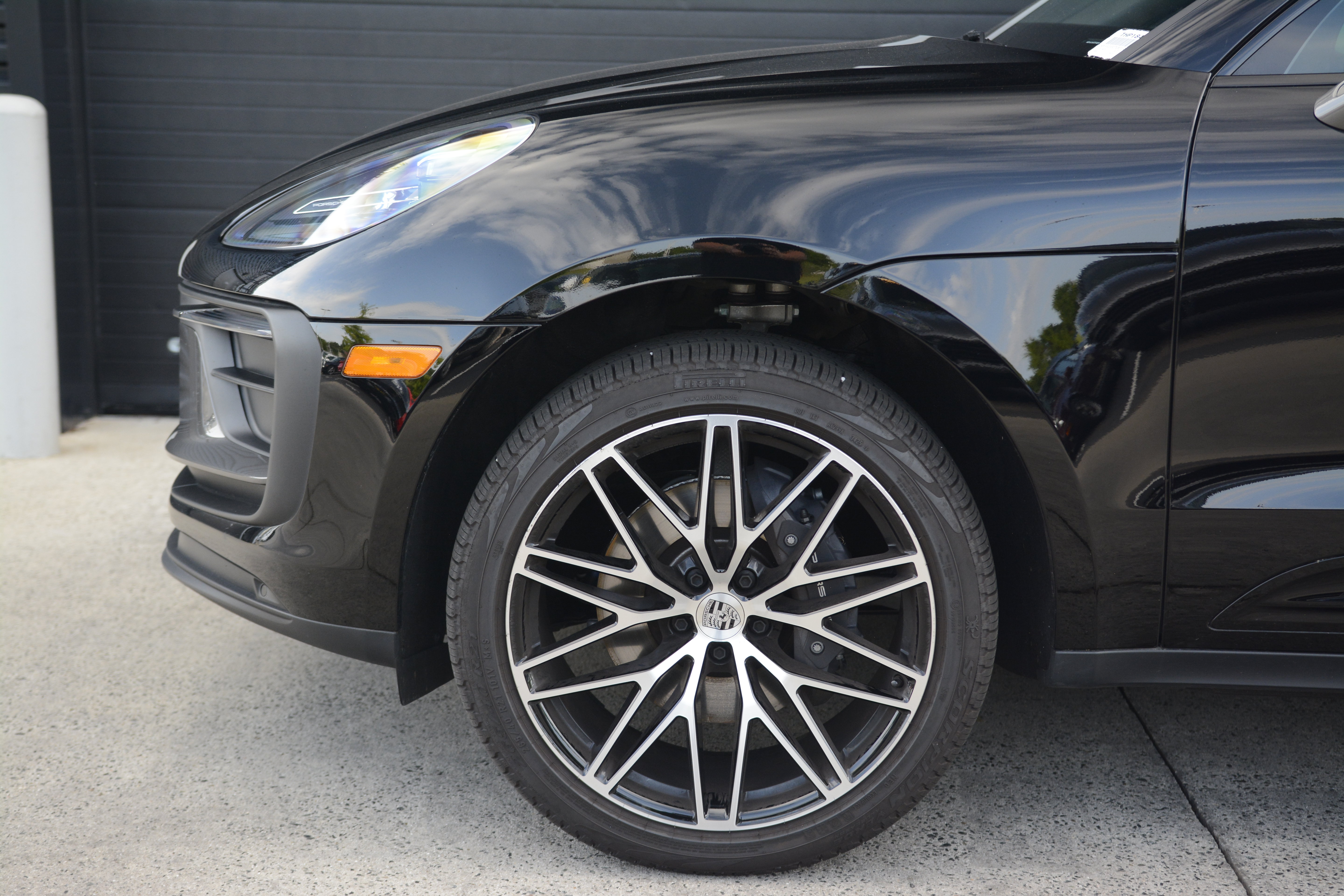 Certified 2026 Porsche Macan Turbo AWD/4WD image 39