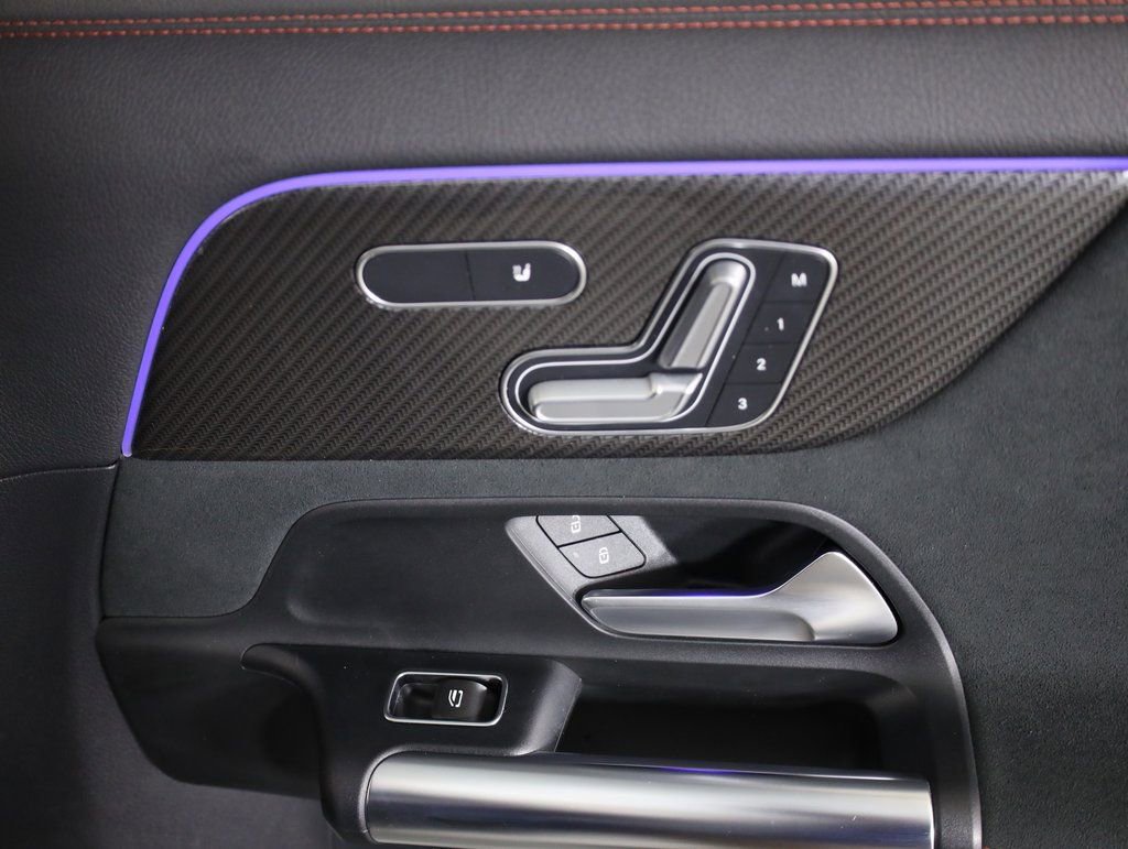 Certified 2022 Mercedes-Benz GLA 250 4MATIC image 50