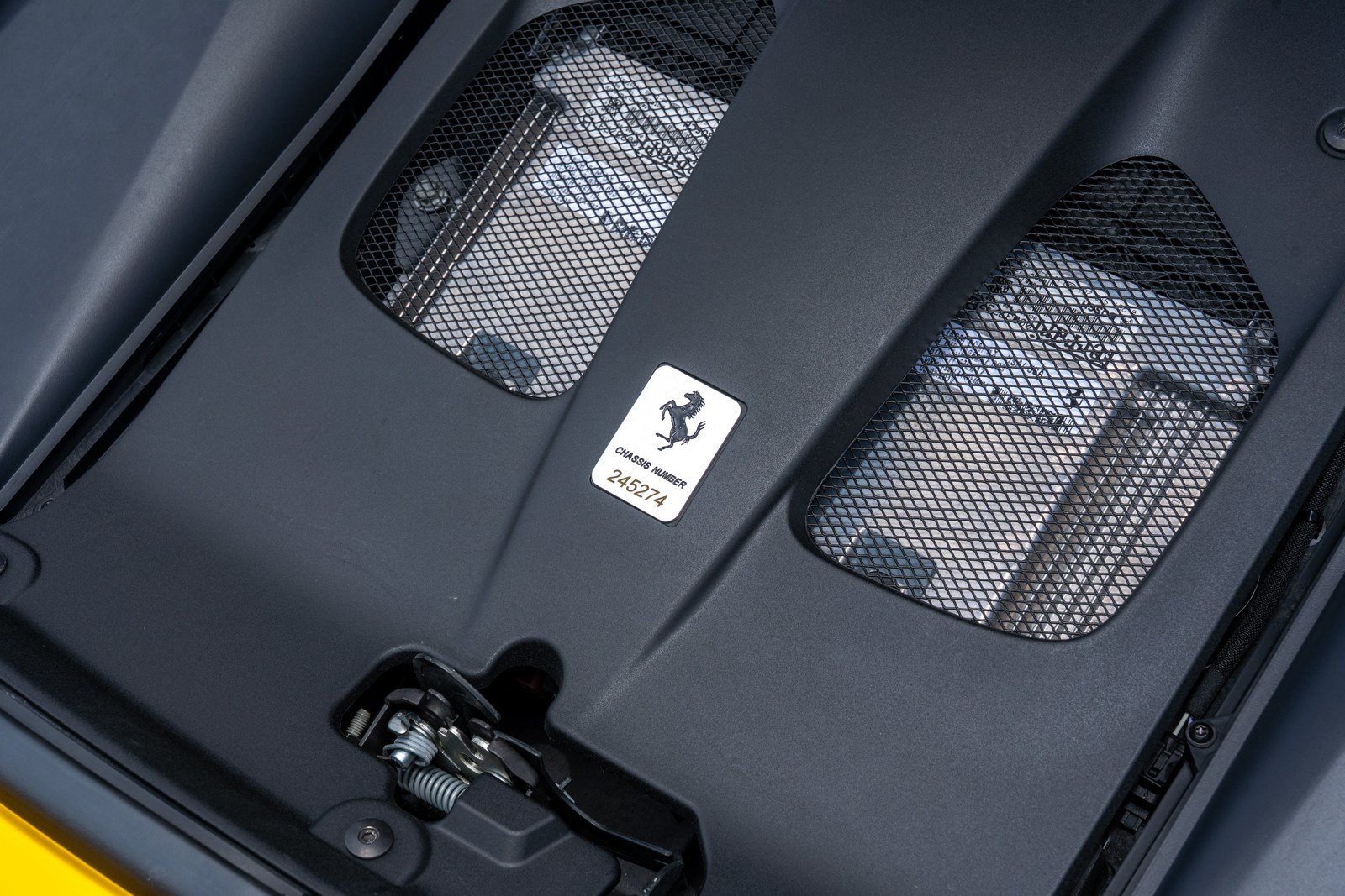 Used 2019 Ferrari 812 Superfast RWD image 23