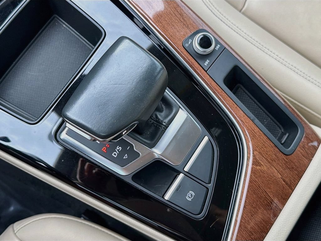 Used 2020 Audi A4 2.0T Premium w/ Convenience Package FWD image 27
