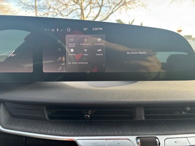 Used 2023 Lucid Air Touring image 17