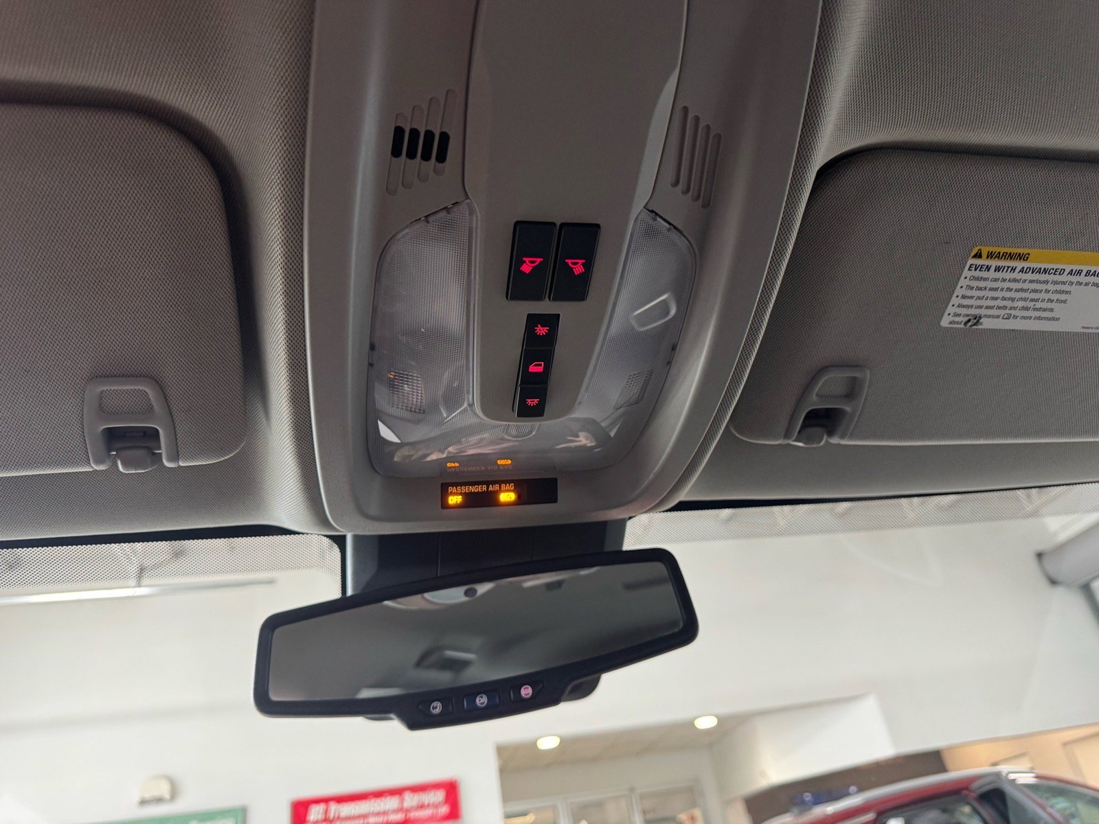 Used 2015 GMC Terrain SLE image 17