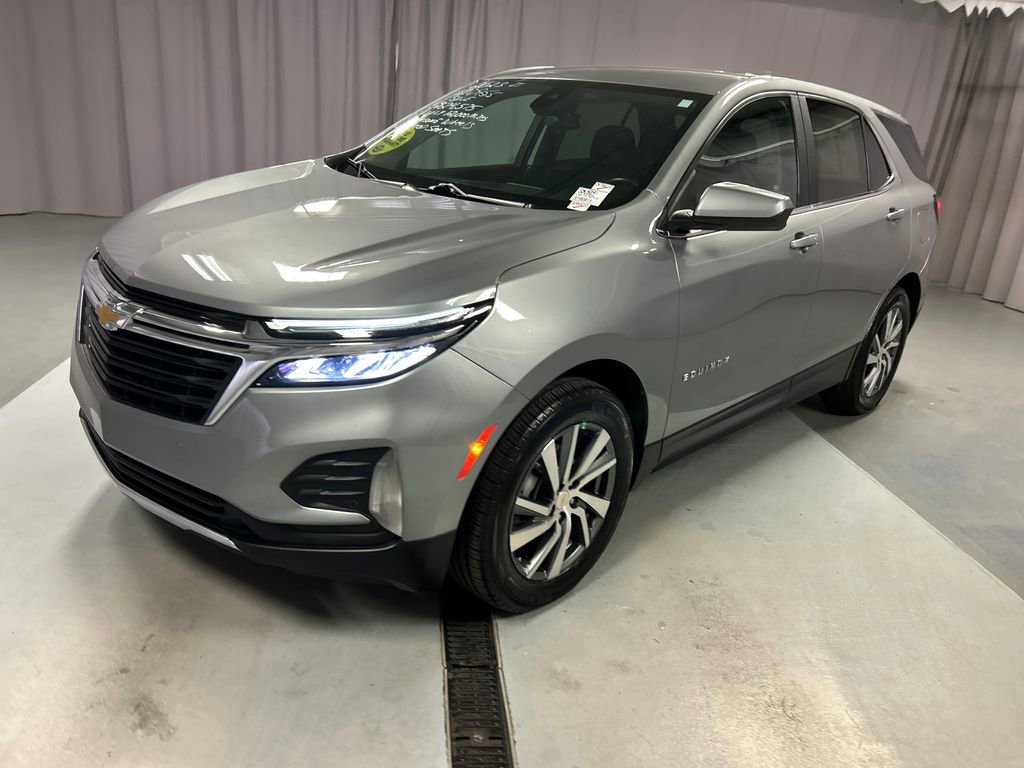 Used 2023 Chevrolet Equinox LT image 3