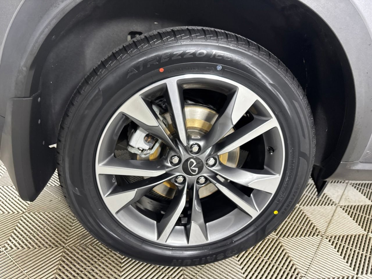 Used 2023 INFINITI QX60 Luxe FWD image 37