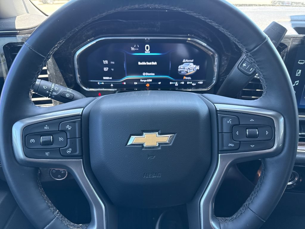 Used 2024 Chevrolet Silverado 1500 LT AWD/4WD image 15