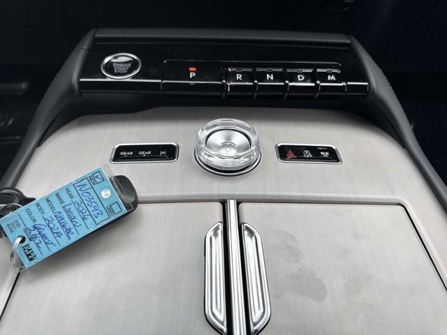 New 2026 Lincoln Navigator L Reserve w/ Jet Appearance Package image 30