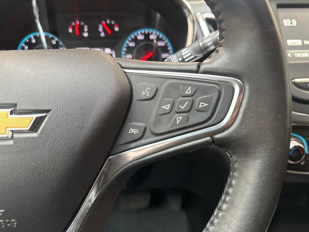 Used 2018 Chevrolet Equinox LT image 18