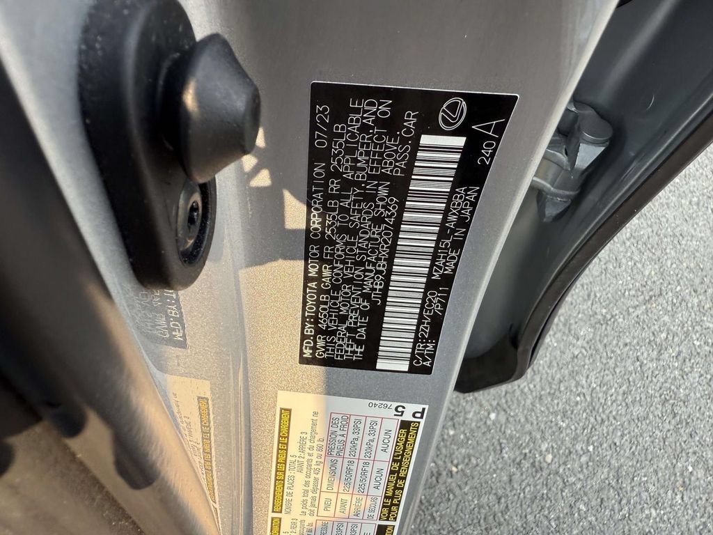 Used 2024 Lexus UX 250h F Sport AWD/4WD image 31