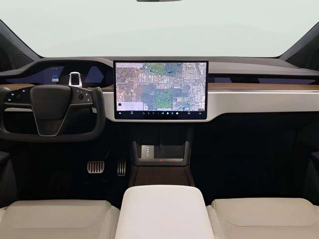 Used 2022 Tesla Model X image 19