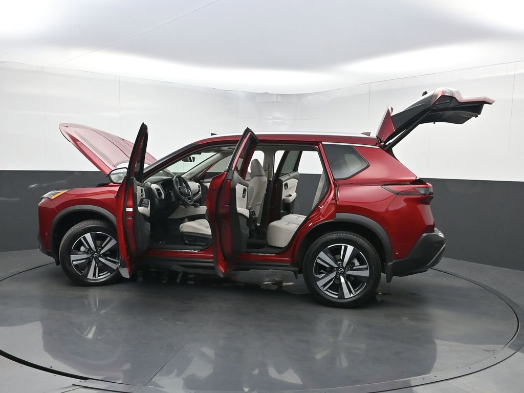 Used 2023 Nissan Rogue SL w/ SL Premium Package image 39