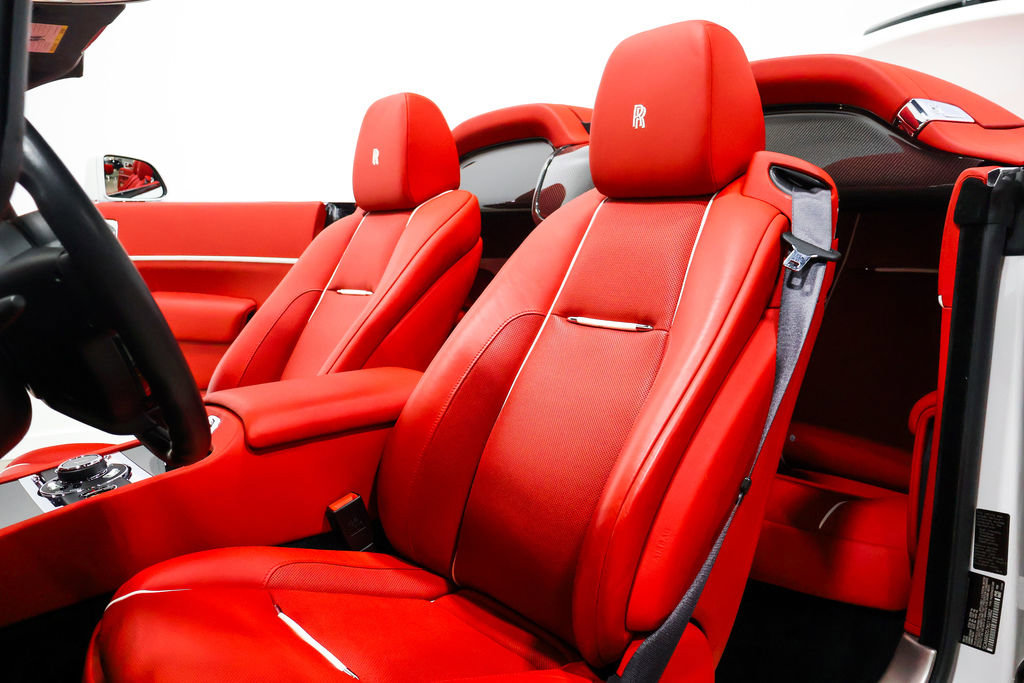 Used 2019 Rolls-Royce Dawn RWD image 44