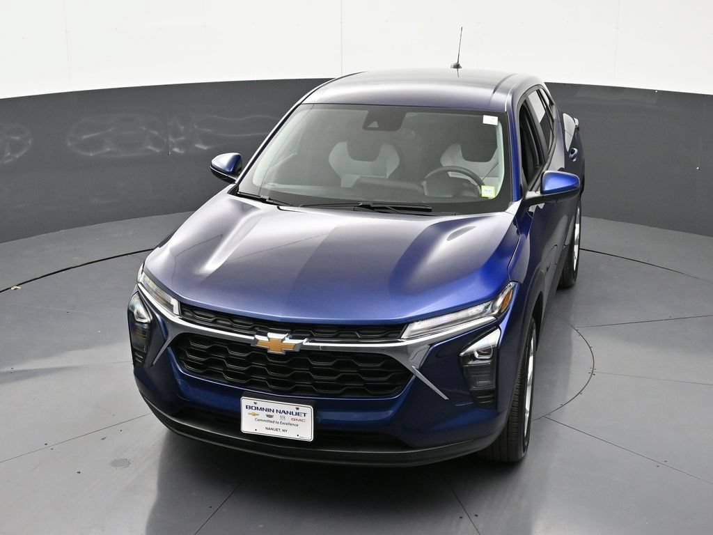 Certified 2024 Chevrolet Trax LS w/ LS Convenience Package FWD image 23