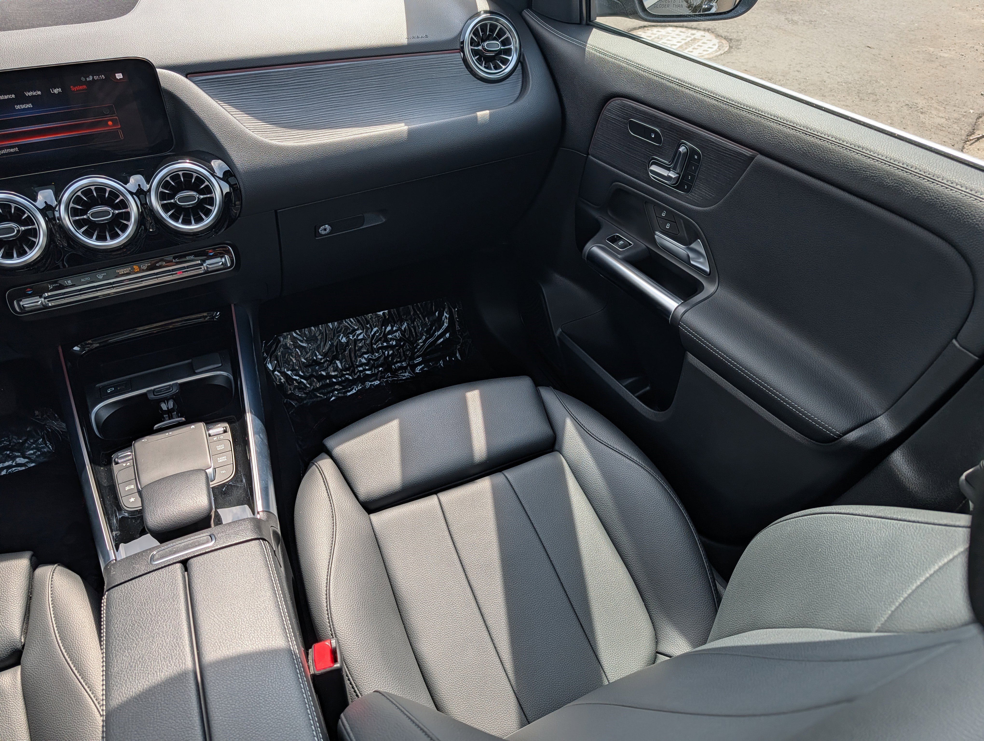 Used 2023 Mercedes-Benz GLA 250 4MATIC image 12
