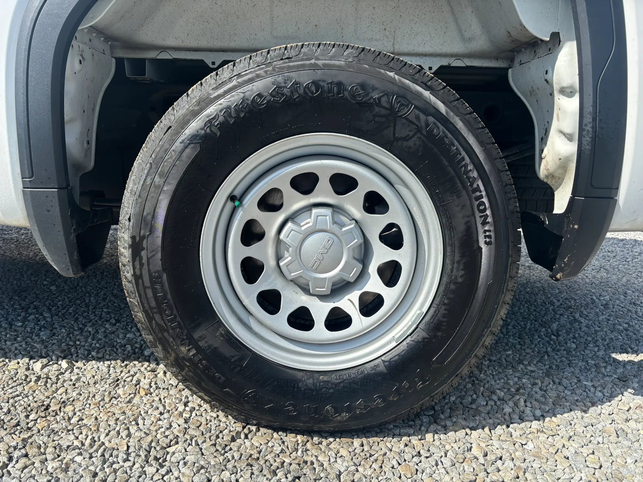 Used 2020 GMC Sierra 1500 4x4 Regular Cab w/ Sierra Value Package image 2