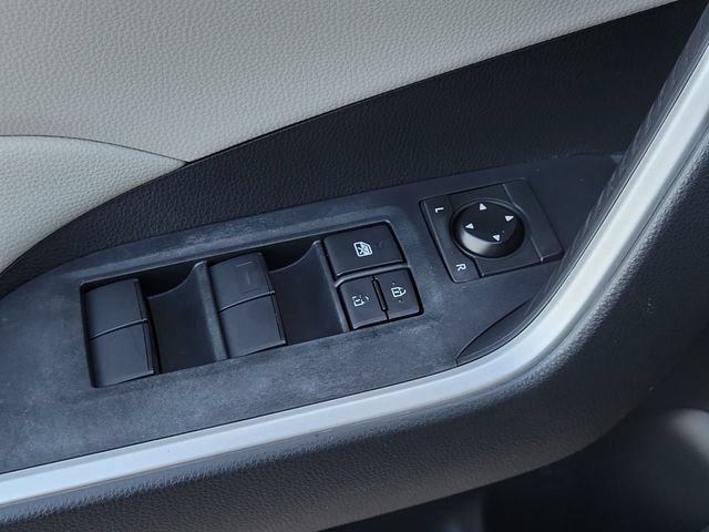 Used 2020 Toyota RAV4 XLE FWD image 27