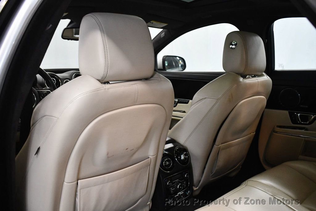 Used 2015 Jaguar XJ image 19
