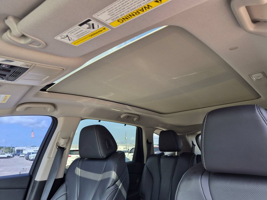 Used 2023 Acura MDX SH-AWD w/ Technology Package image 18
