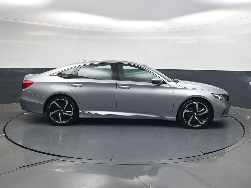 Used 2020 Honda Accord Sport image 3