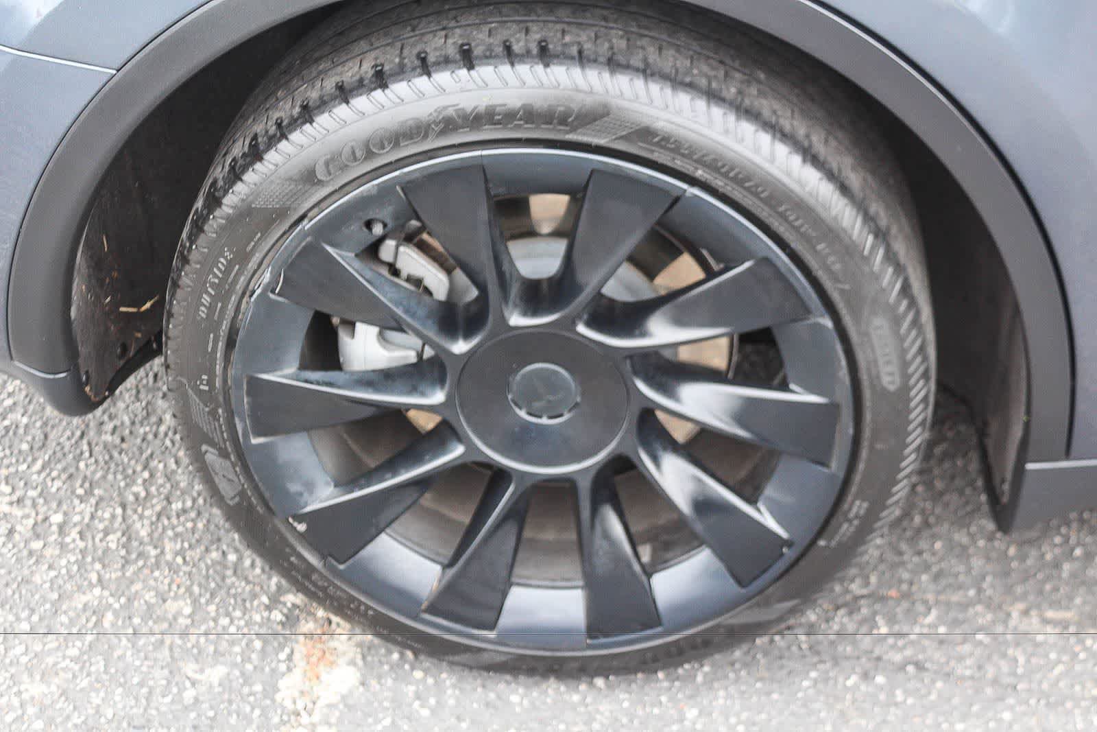 Used 2023 Tesla Model Y Long Range AWD/4WD image 11