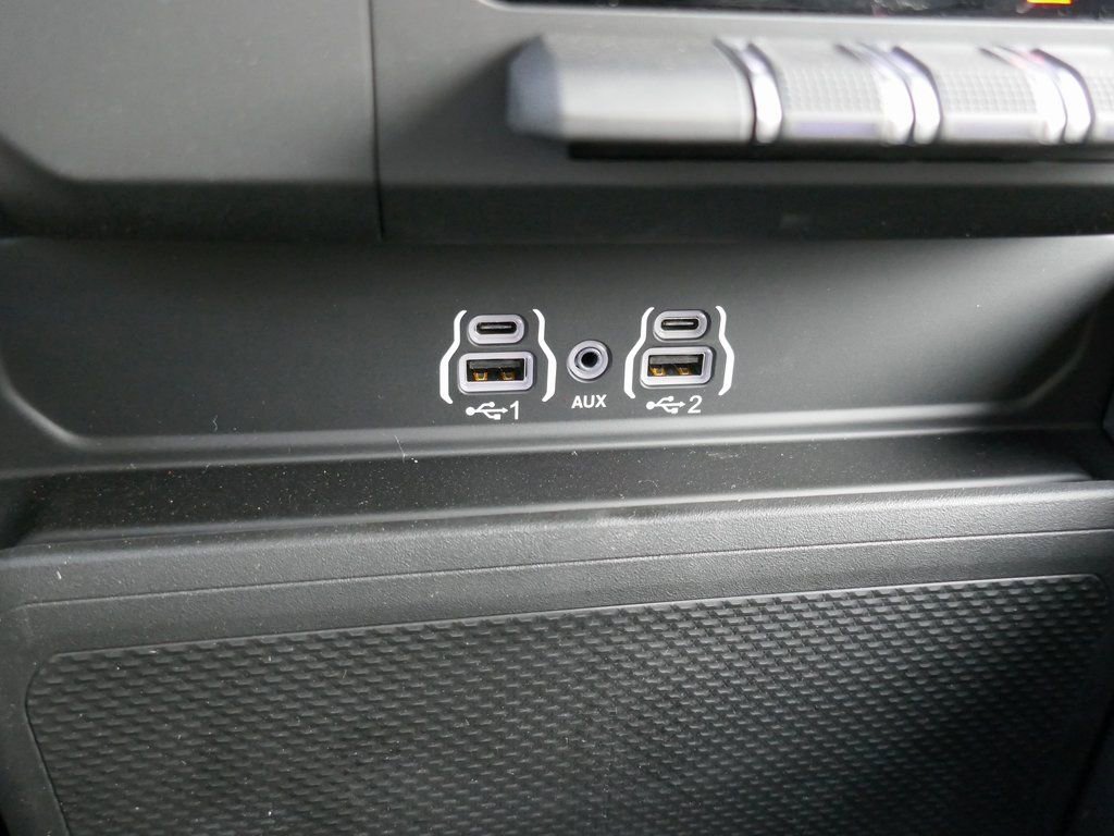 New 2026 RAM 1500 Express AWD/4WD image 17