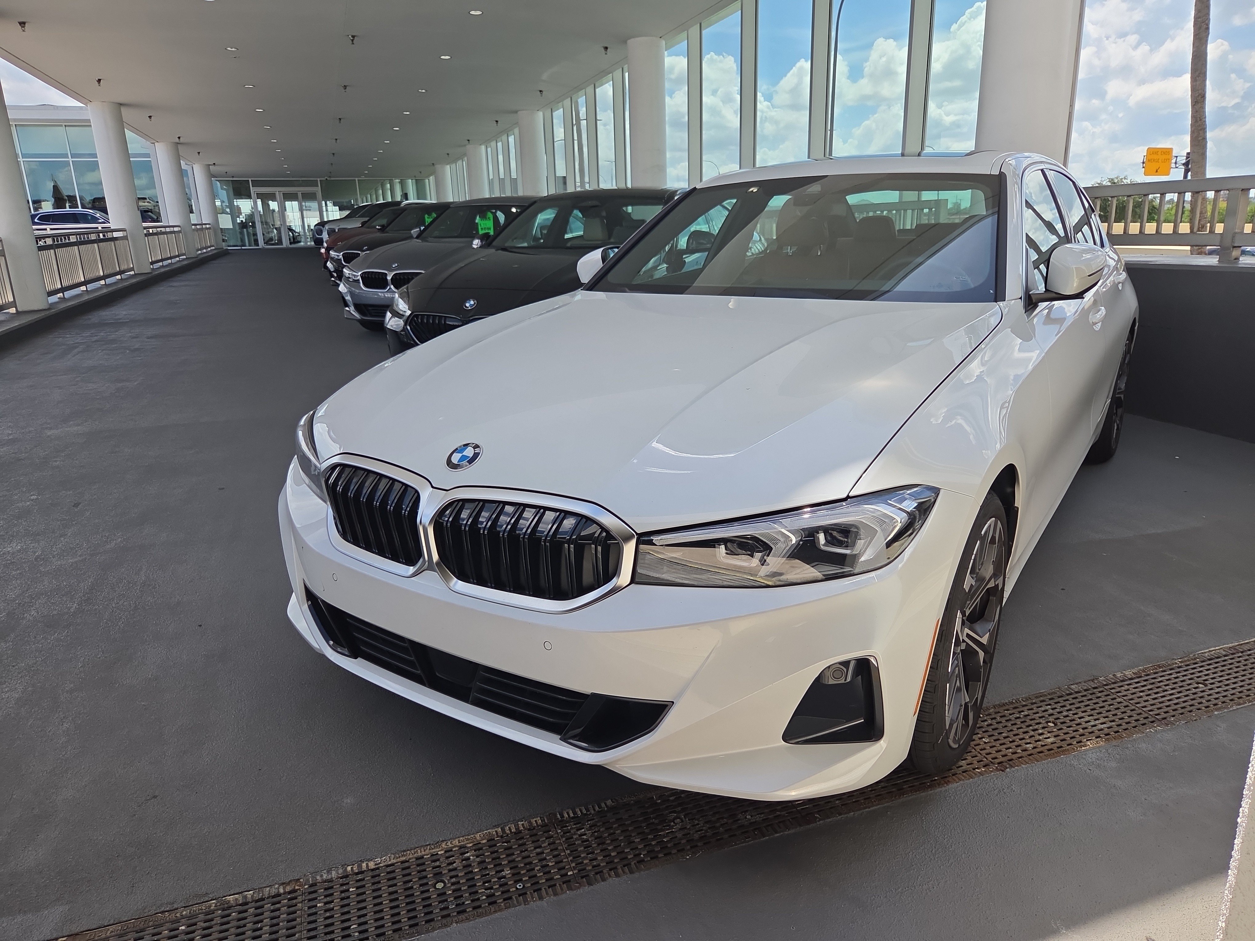 Certified 2026 BMW 330i Sedan w/ Convenience Package RWD image 3