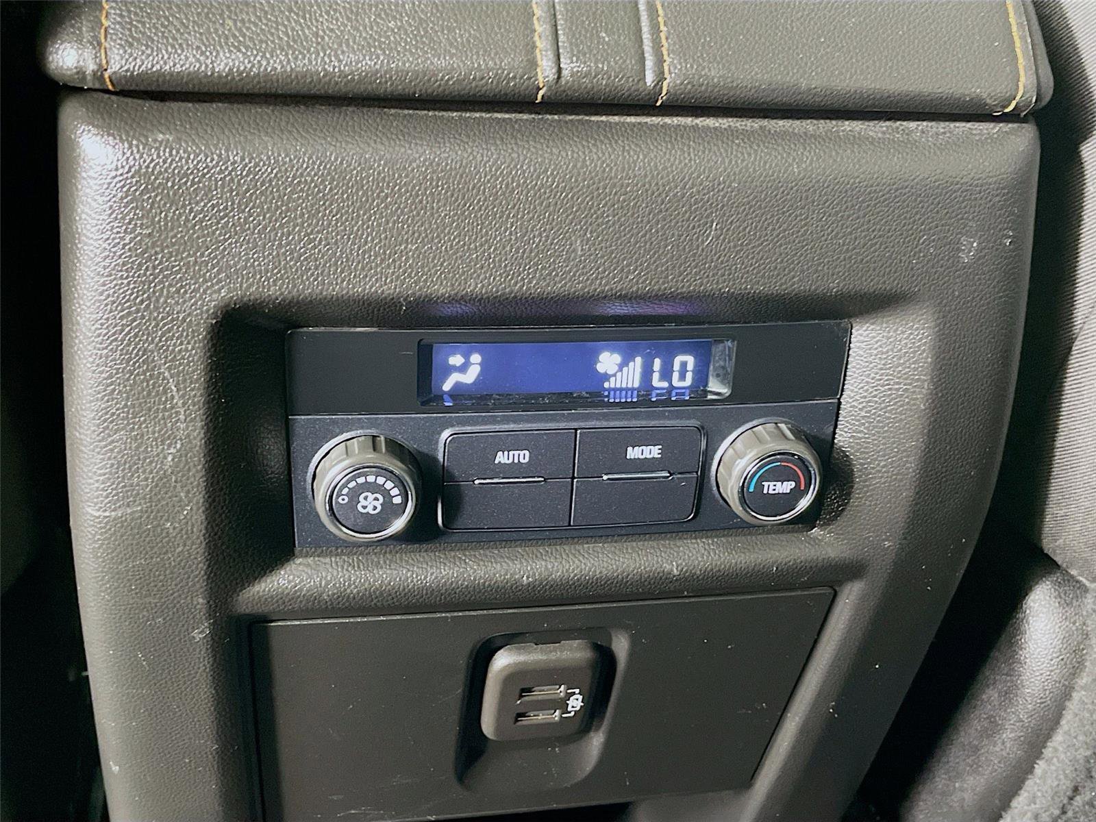 Used 2020 Chevrolet Traverse LS image 26