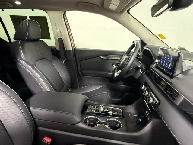 Used 2025 Honda Pilot Elite image 54