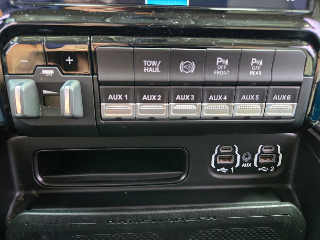 Used 2022 RAM 2500 Limited image 31