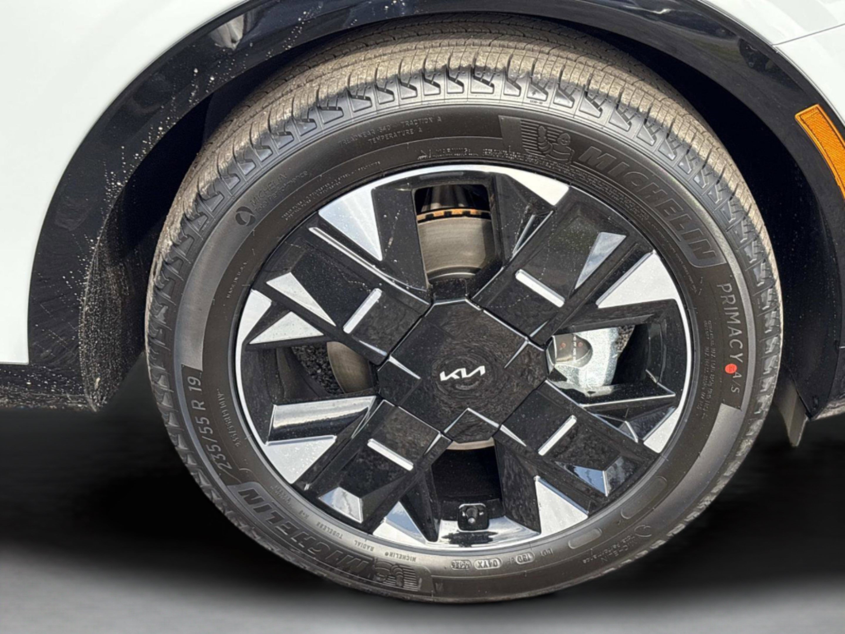 New 2026 Kia Sportage SX FWD image 9